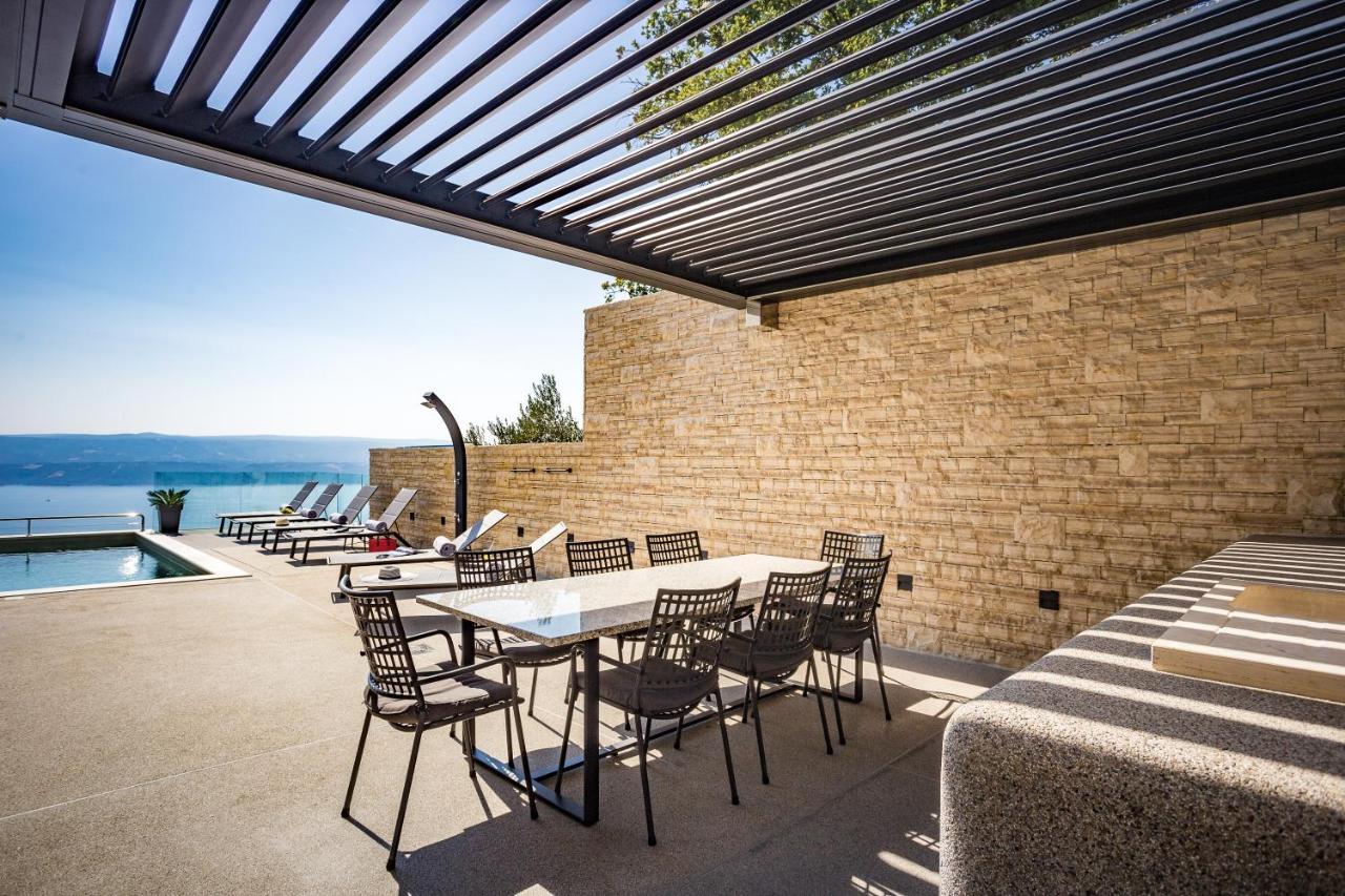 Villa Dispet with heated pool, jacuzzi, sauna&cinema Celina Esterno foto