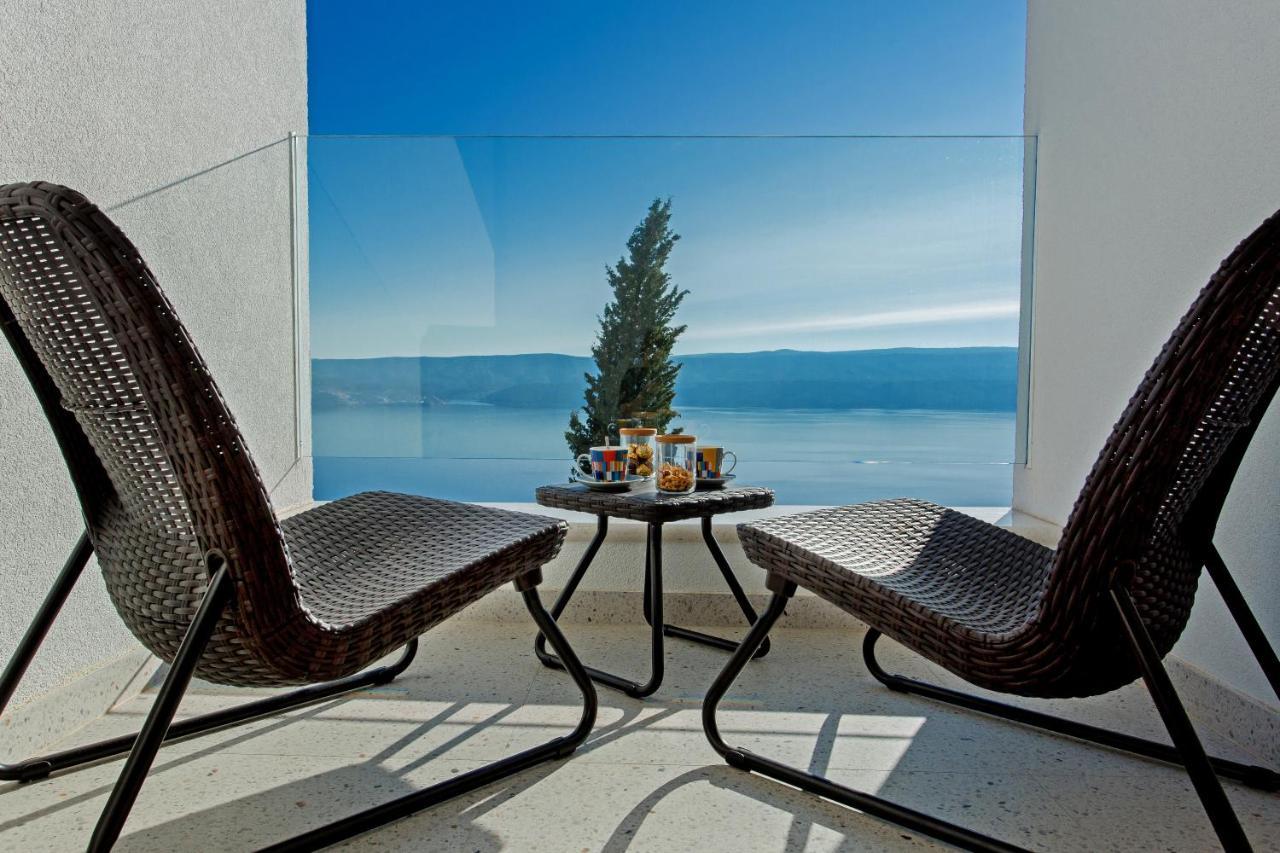 Villa Dispet with heated pool, jacuzzi, sauna&cinema Celina Esterno foto